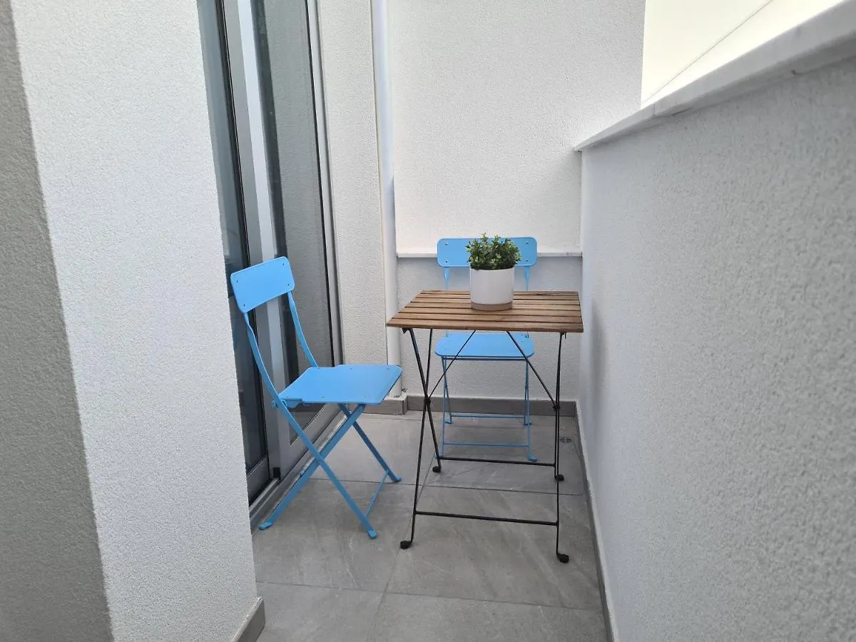 Tefkrou Anthia 9 Apts Ajía Nápa 0*,