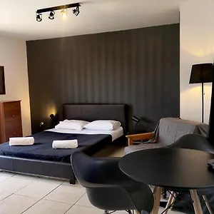 St Lazaros, Larnaca Center Apartament