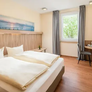 hotel-neumarkt.com-bavaria.com/